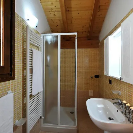 Germasino Sleeps 6 Pool * Morbio
